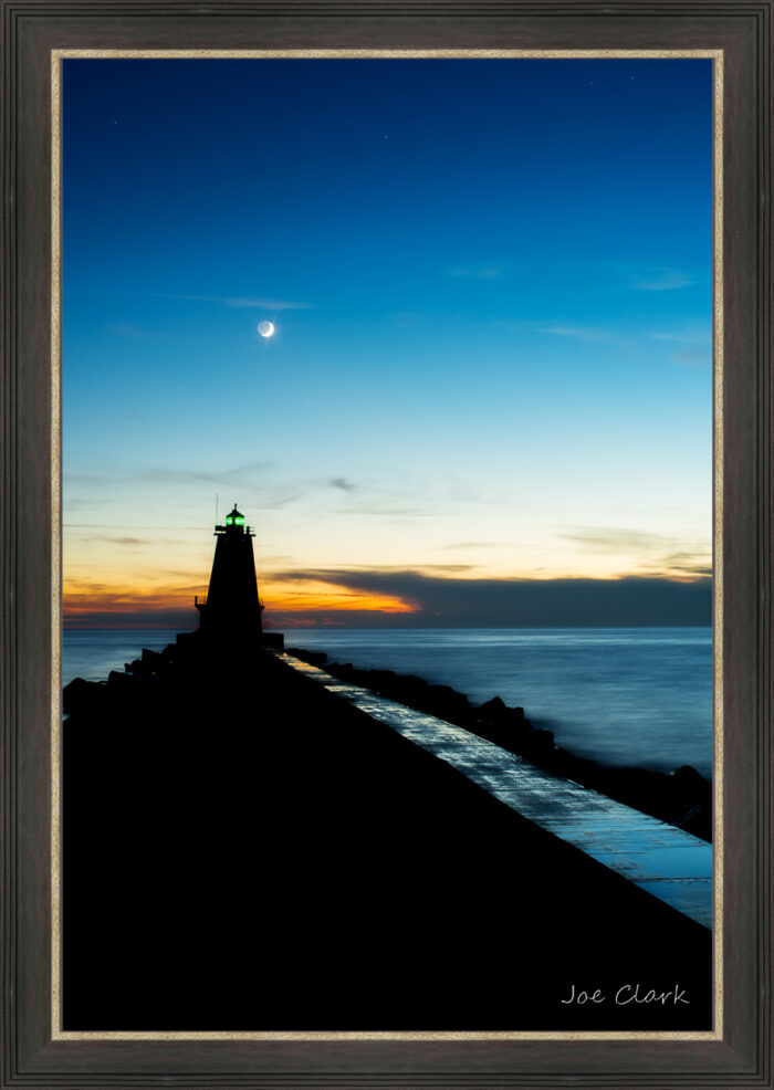 Harbor Moon - Image 3