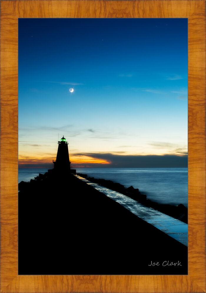 Harbor Moon - Image 5