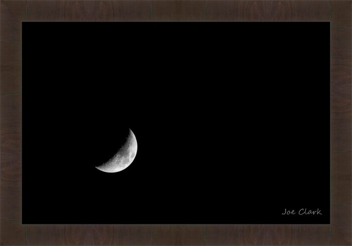 Luna, Alone - Image 2